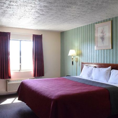 Budget Inn Ontario オンタリオ・センター エクステリア 写真