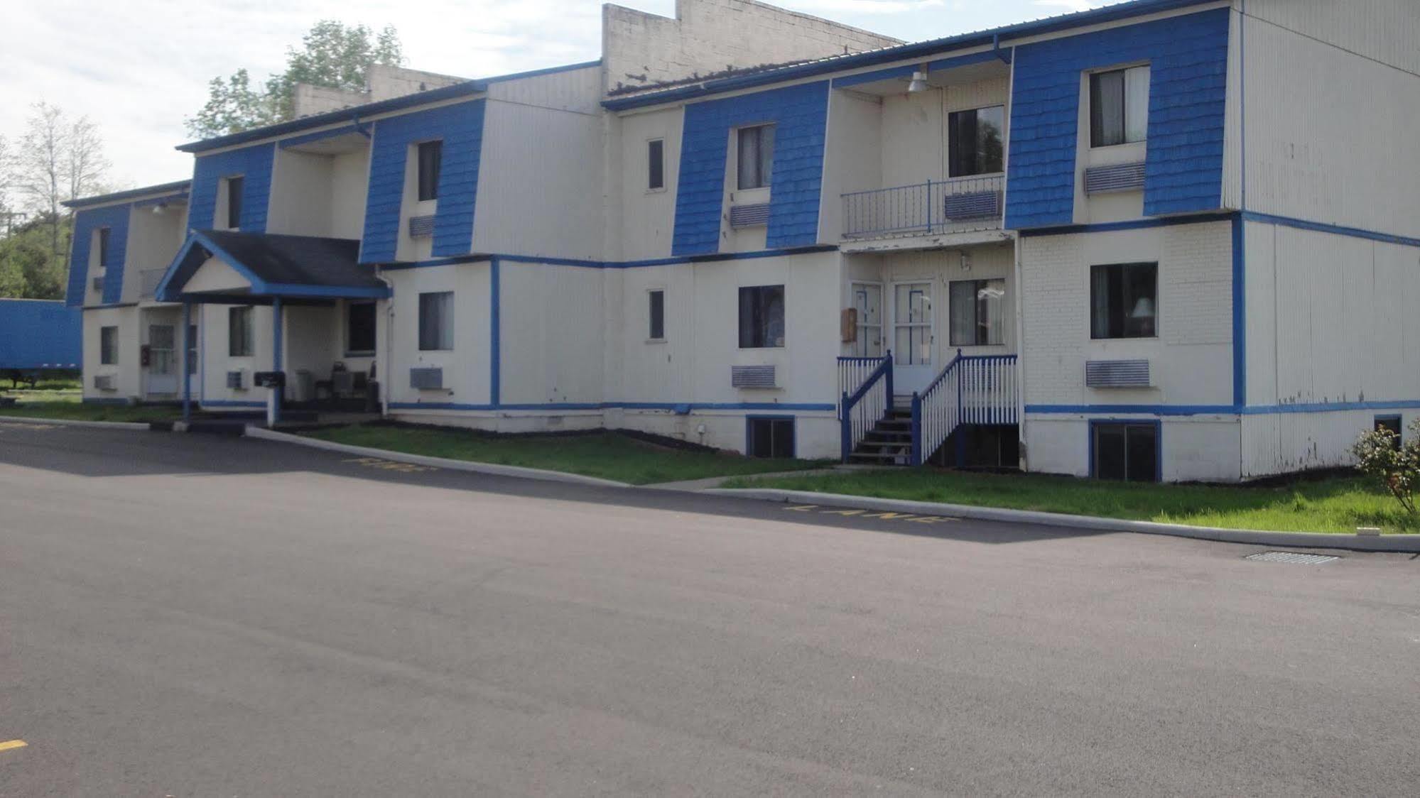 Budget Inn Ontario オンタリオ・センター エクステリア 写真