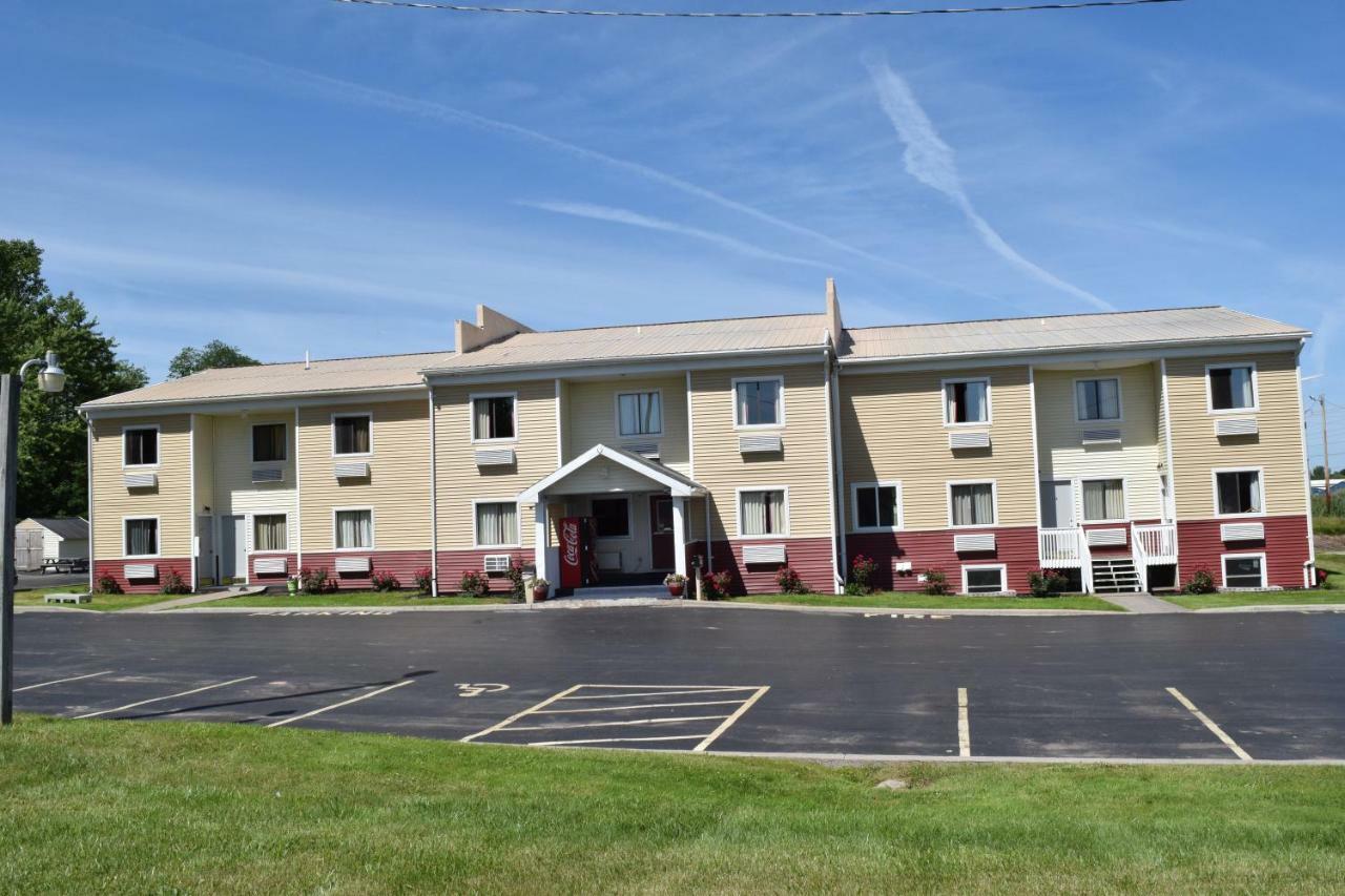 Budget Inn Ontario オンタリオ・センター エクステリア 写真
