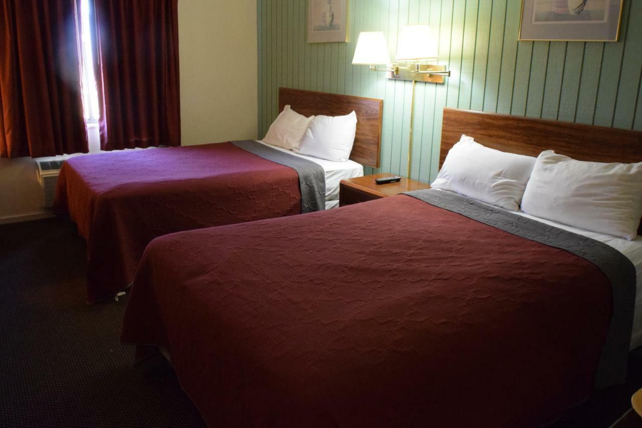 Budget Inn Ontario オンタリオ・センター エクステリア 写真